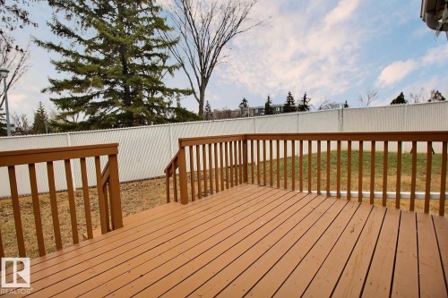 8146 27 Avenue, Edmonton, AB - Indoor