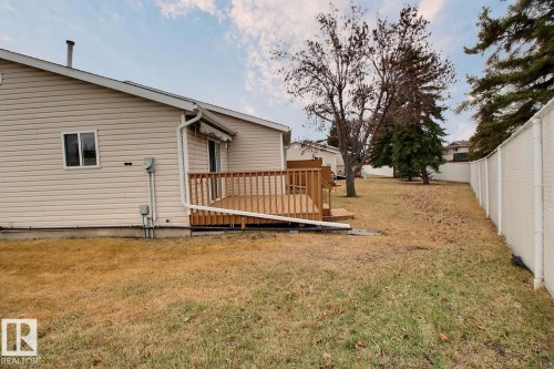 8146 27 Avenue, Edmonton, AB - Indoor