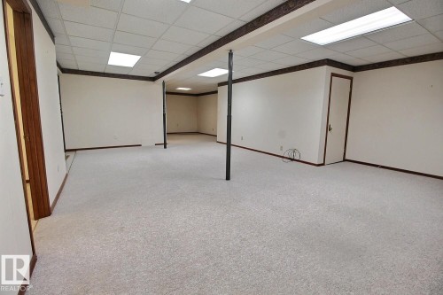 8146 27 Avenue, Edmonton, AB - Indoor Photo Showing Basement