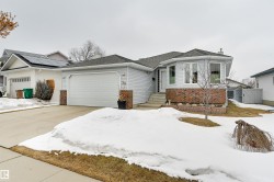 38 HIGHLAND Crescent  St. Albert, AB T8N 6K2