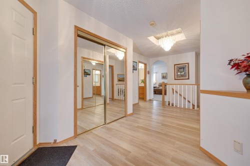 38 Highland Crescent, St. Albert, AB - Indoor Photo Showing Other Room