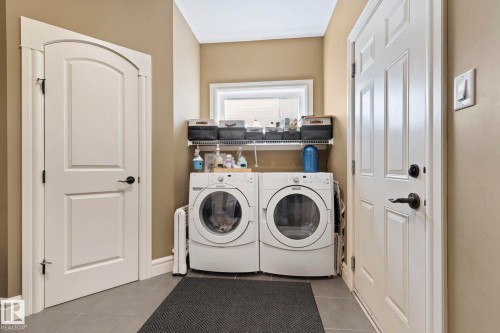2011 126 Street, Edmonton, AB - Indoor Photo Showing Laundry Room