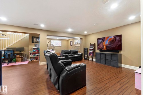 2011 126 Street, Edmonton, AB - Indoor