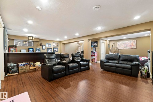 2011 126 Street, Edmonton, AB - Indoor