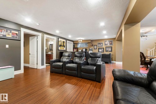 2011 126 Street, Edmonton, AB - Indoor