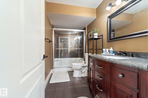 2011 126 Street, Edmonton, AB - Indoor Photo Showing Bathroom