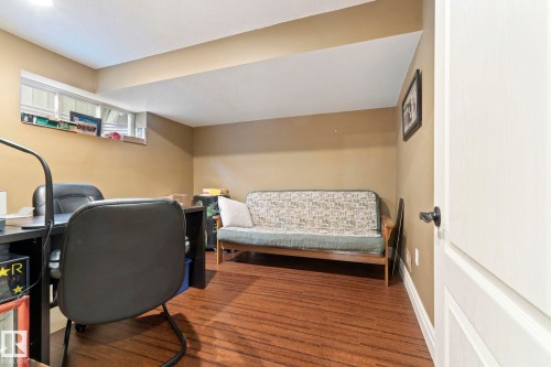 2011 126 Street, Edmonton, AB - Indoor