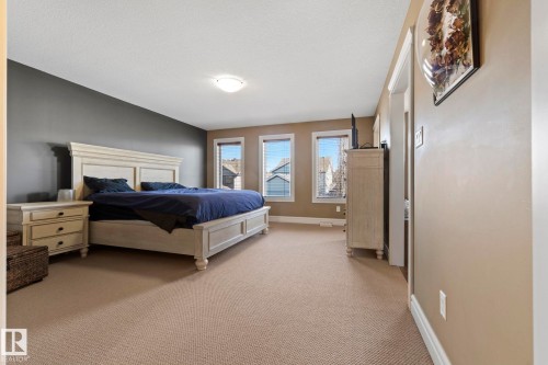 2011 126 Street, Edmonton, AB - Indoor Photo Showing Bedroom