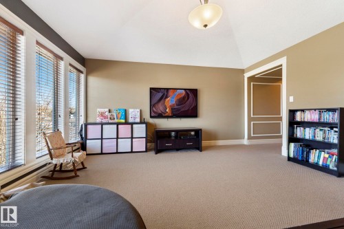 2011 126 Street, Edmonton, AB - Indoor