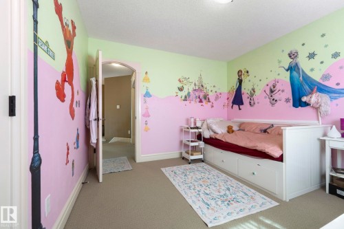 2011 126 Street, Edmonton, AB - Indoor Photo Showing Bedroom