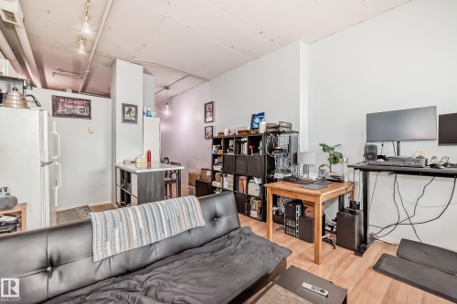 1207 10024 Jasper Avenue, Edmonton, AB - Indoor
