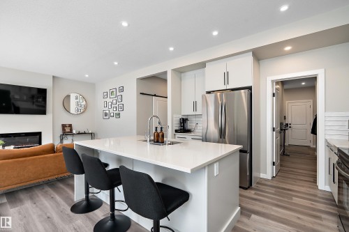 46 Chelles Wynd, St. Albert, AB - Indoor Photo Showing Kitchen With Upgraded Kitchen