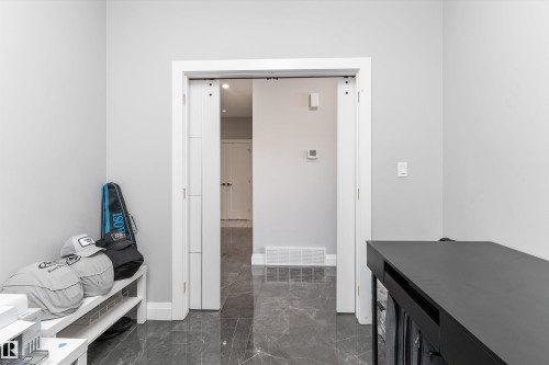 18096 89 Street, Edmonton, AB - Indoor Photo Showing Other Room