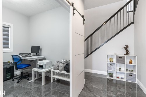 18096 89 Street, Edmonton, AB - Indoor Photo Showing Office