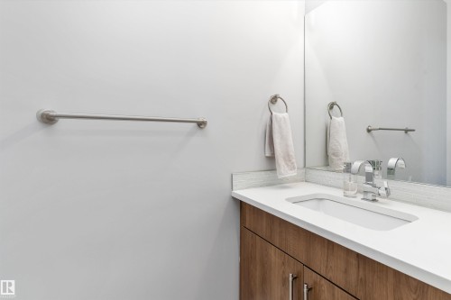 18096 89 Street, Edmonton, AB - Indoor Photo Showing Bathroom