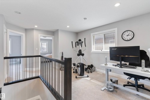 18096 89 Street, Edmonton, AB - Indoor Photo Showing Office