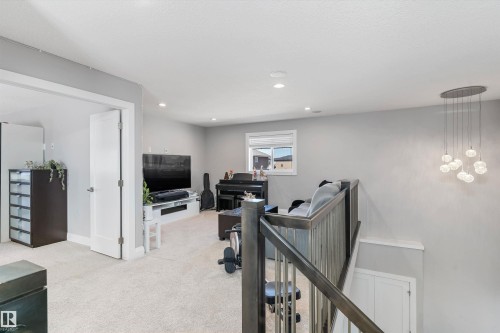 18096 89 Street, Edmonton, AB - Indoor Photo Showing Other Room