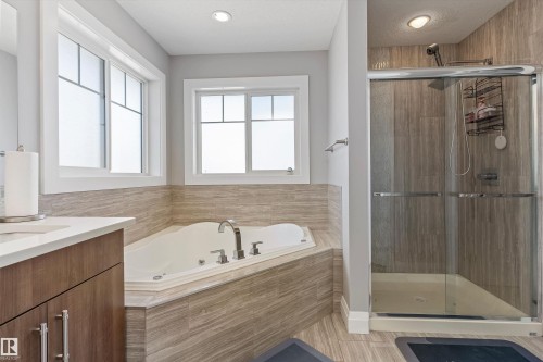 18096 89 Street, Edmonton, AB - Indoor Photo Showing Bathroom