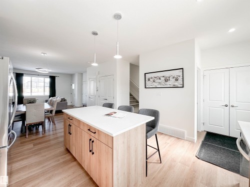 35 Chelles Wynd, St. Albert, AB - Indoor