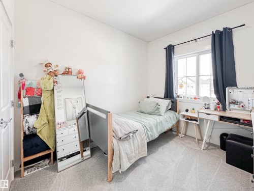 35 Chelles Wynd, St. Albert, AB - Indoor Photo Showing Bedroom