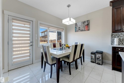 1943 Adamson Terrace, Edmonton, AB - Indoor Photo Showing Dining Room