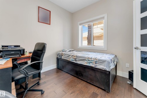 1943 Adamson Terrace, Edmonton, AB - Indoor Photo Showing Bedroom