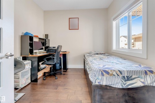 1943 Adamson Terrace, Edmonton, AB - Indoor Photo Showing Bedroom