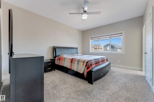 1943 Adamson Terrace, Edmonton, AB - Indoor Photo Showing Bedroom