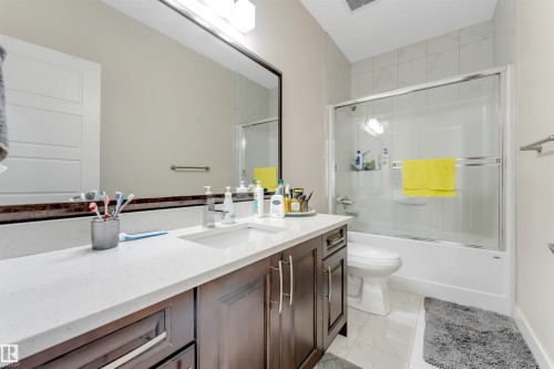 1943 Adamson Terrace, Edmonton, AB - Indoor Photo Showing Bathroom