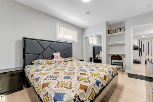 1943 Adamson Terrace, Edmonton, AB - Indoor Photo Showing Bedroom