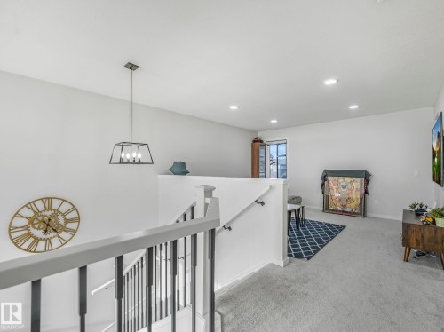 4324 Hawthorn Landing, Edmonton, AB - Indoor Photo Showing Other Room