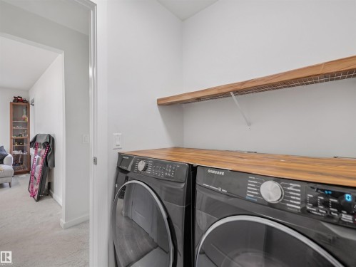 4324 Hawthorn Landing, Edmonton, AB - Indoor Photo Showing Laundry Room