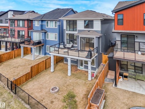 4324 Hawthorn Landing, Edmonton, AB - Outdoor