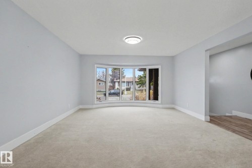 8711 30 Avenue, Edmonton, AB 