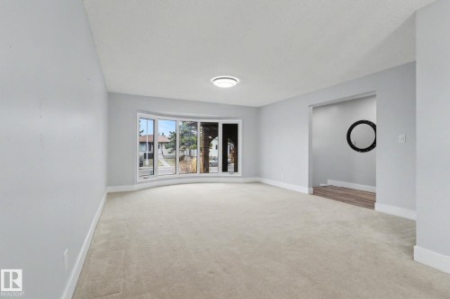 8711 30 Avenue, Edmonton, AB 