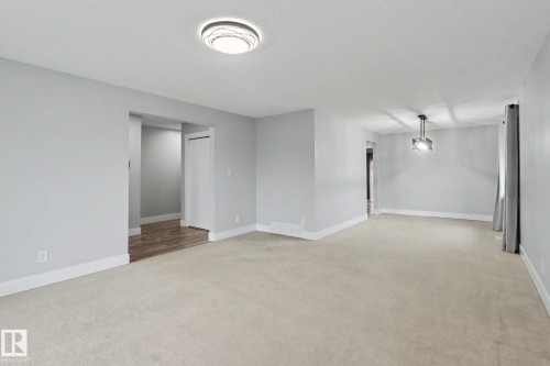 8711 30 Avenue, Edmonton, AB 