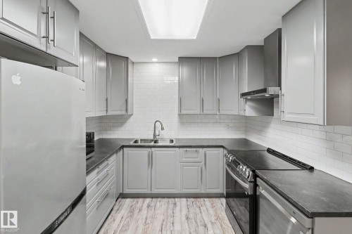 8711 30 Avenue, Edmonton, AB 