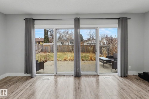 8711 30 Avenue, Edmonton, AB 