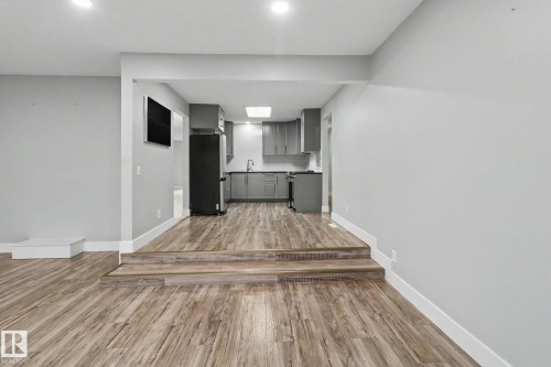 8711 30 Avenue, Edmonton, AB 