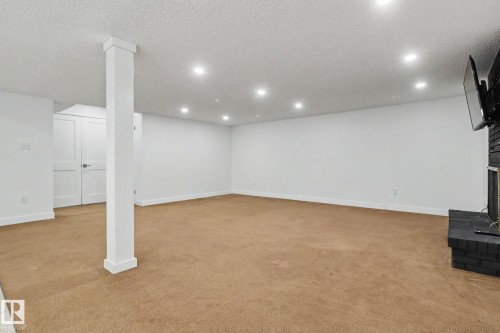 8711 30 Avenue, Edmonton, AB 