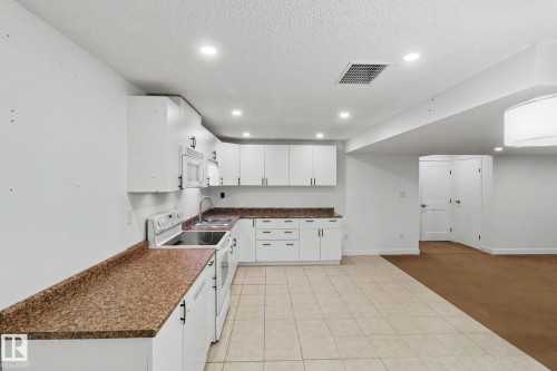 8711 30 Avenue, Edmonton, AB 