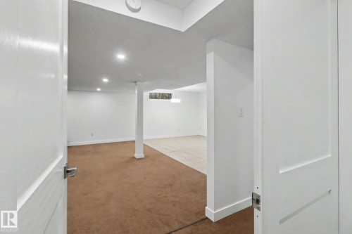 8711 30 Avenue, Edmonton, AB 