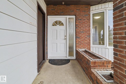 8711 30 Avenue, Edmonton, AB 