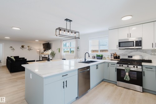 13 Lorraine Crescent, St. Albert, AB - Indoor Photo Showing Kitchen With Double Sink