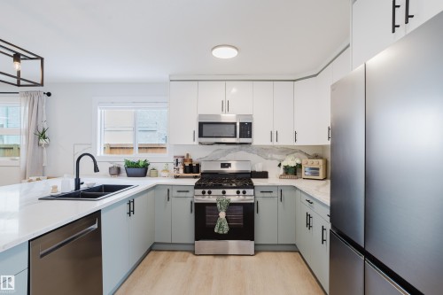 13 Lorraine Crescent, St. Albert, AB - Indoor Photo Showing Kitchen With Double Sink