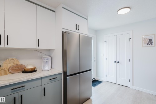 13 Lorraine Crescent, St. Albert, AB - Indoor