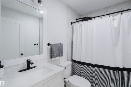 13 Lorraine Crescent, St. Albert, AB - Indoor Photo Showing Bathroom