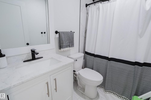 13 Lorraine Crescent, St. Albert, AB - Indoor Photo Showing Bathroom