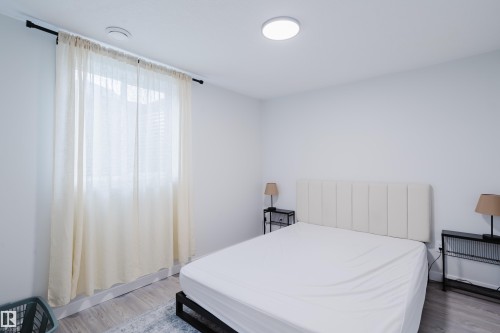 13 Lorraine Crescent, St. Albert, AB - Indoor Photo Showing Bedroom