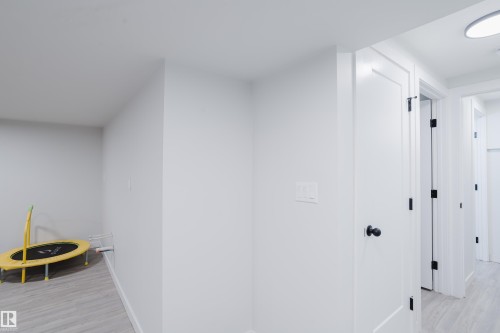 13 Lorraine Crescent, St. Albert, AB - Indoor Photo Showing Other Room